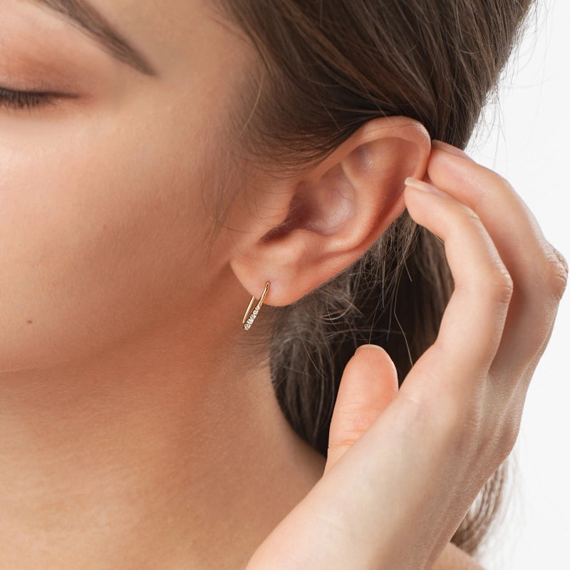 Lumière 14K Solid Gold Diamond Threader Earring – YEUX Jewellery Lumière 14K Solid Gold Diamond Threader Earring – YEUX Jewellery