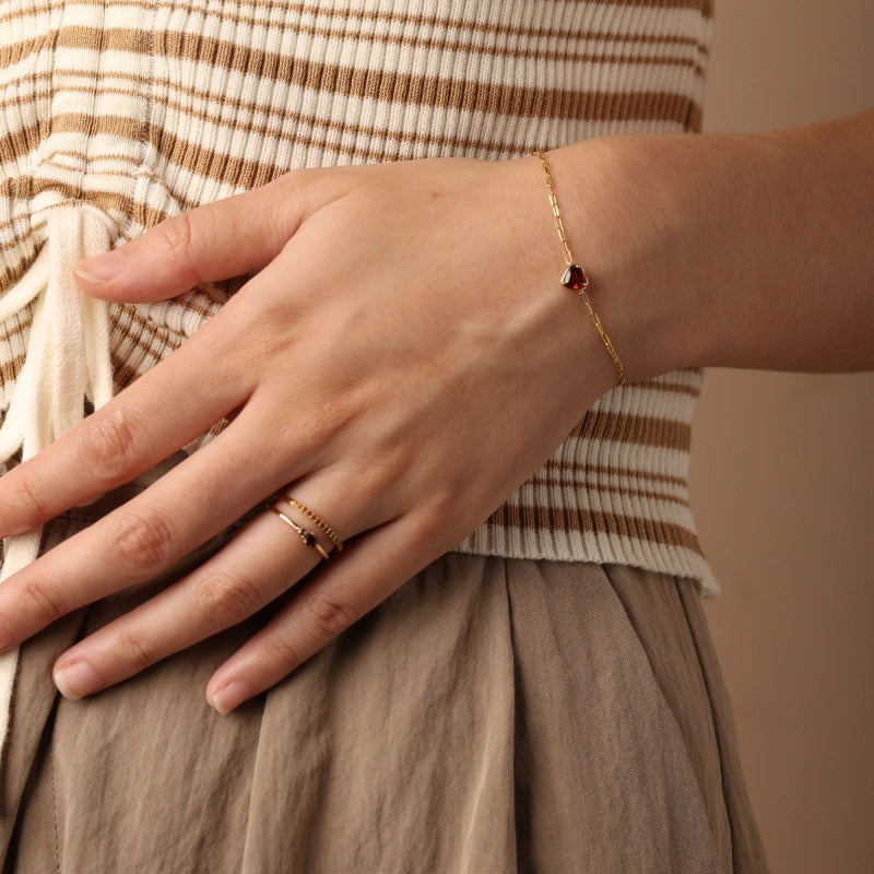 Amyra 14K Solid Gold Garnet Bracelet - YE-UX
