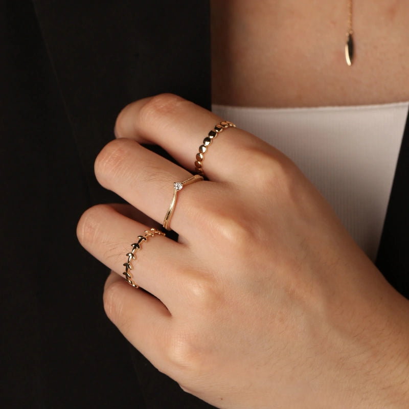 Helena 14K Solid Gold Vine Ring - YE-UX